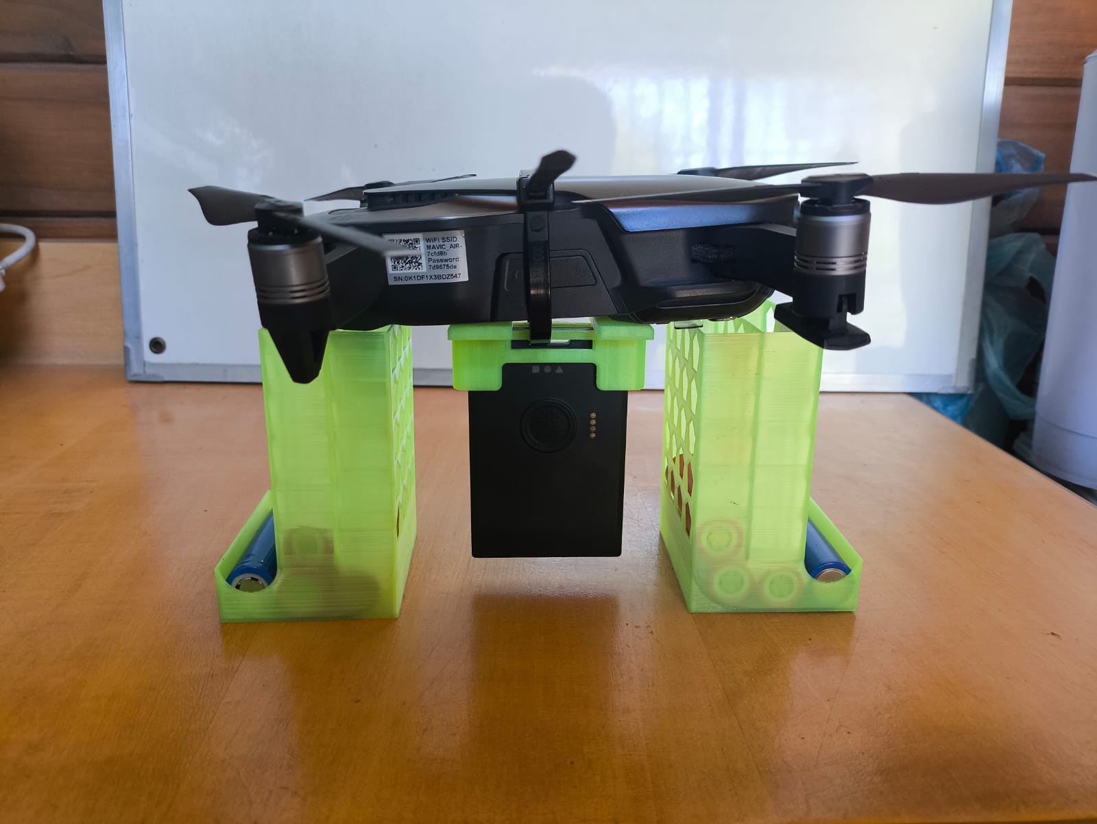Dron repetidor